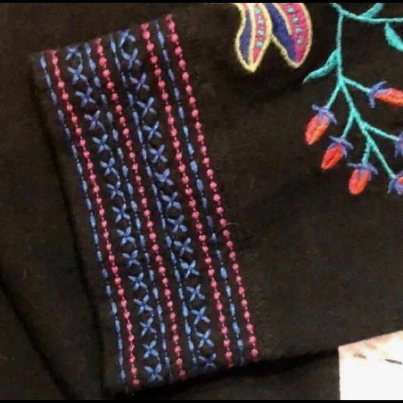 1 Only ⭐️JOHNNY WAS Embroidered XS Coatigan - Picture 4 of 8